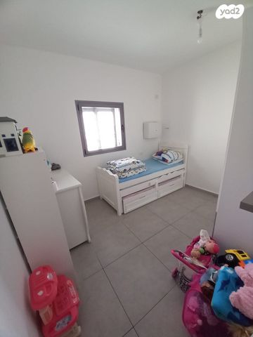 דירה, הקטיף 1, אזור תעשיה, נתיבות