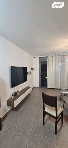 דירה, ש"י עגנון 9, נאות שמיר, יבנה