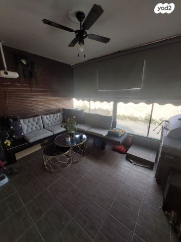 דירה, הרבי מלובאוויטש 4, השחר, דימונה