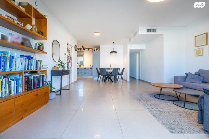 גג/ פנטהאוז, שדרות ההגשמה 24, הפרחים, חריש