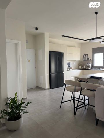 דירה, העצמאות 93, אברמסקי, קרית אתא