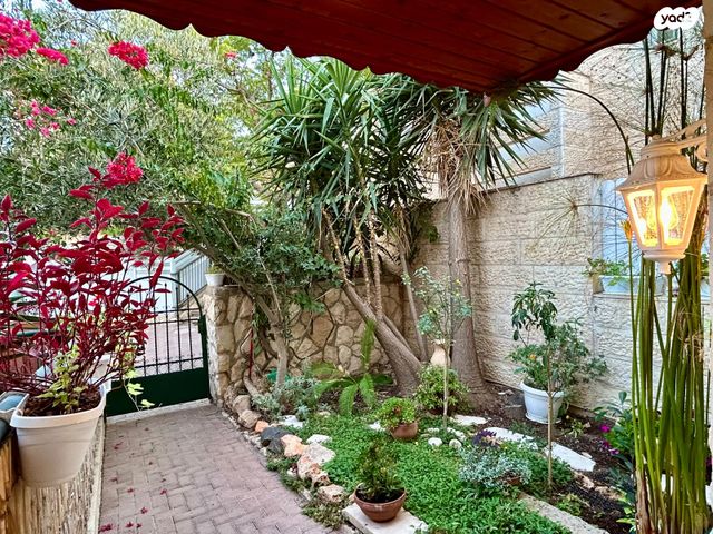 בית פרטי/ קוטג', חגווי הסלע 17, מגדים, מעלה אדומים