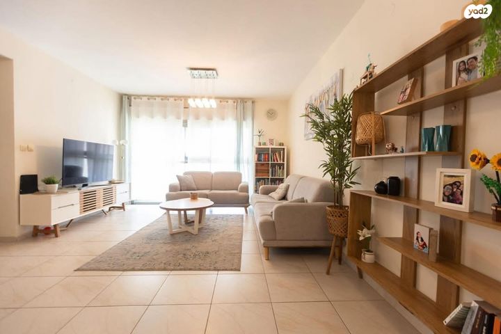 דירה, הפלמ"ח 23, נווה אליאס, טירת כרמל