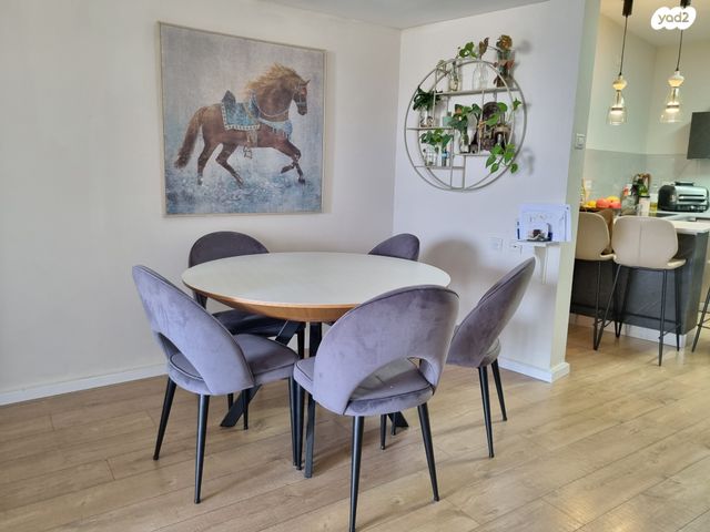 ככר חטיבת הראל 14