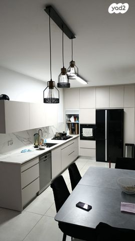 דירה, יהודה הלוי 10, רמב"ם, ראשון לציון