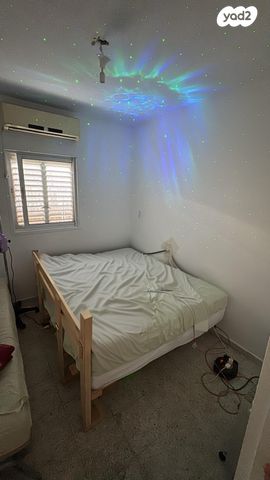 גג/ פנטהאוז, קרית שמונה 34, קרית שרת מערב, חולון