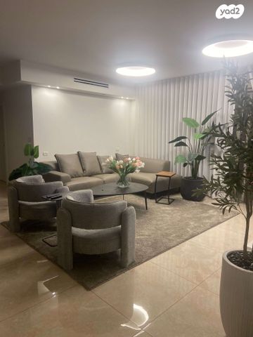 דירה, ש"י עגנון 10, משכנות האומנים, קרית מוצקין