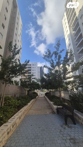 דירה, אהוד מנור 4, נאות אפק, אפקה, קרית ביאליק