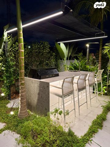 דו משפחתי, אלכסנדרוני 13, רמת חן, רמת גן