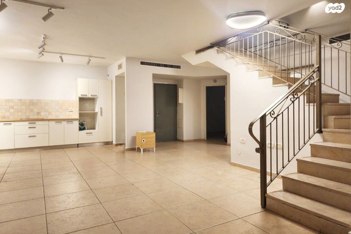 גג/ פנטהאוז, ישורון 29, רמתיים, הוד השרון