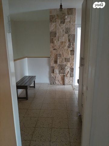 דירת גן, נווה רבין 2, שלומית, שלומי