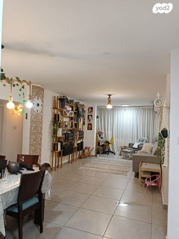 דירה, הצבי 121, שכונה ה', באר שבע