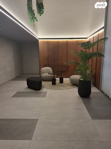 דירה, ש"י עגנון 1, נאות שמיר, יבנה