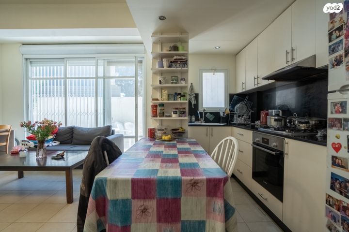 דירה, הצנחנים 2, גבעת הרמבם, גבעתיים