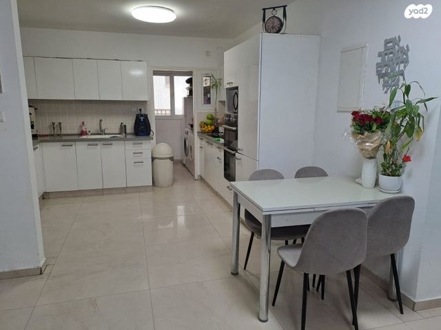 דירה, יונתן בן עוזיאל 53, אלעד, אלעד