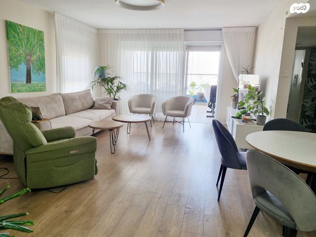 דירה, ככר חטיבת הראל 14, המגינים, מודיעין מכבים רעות