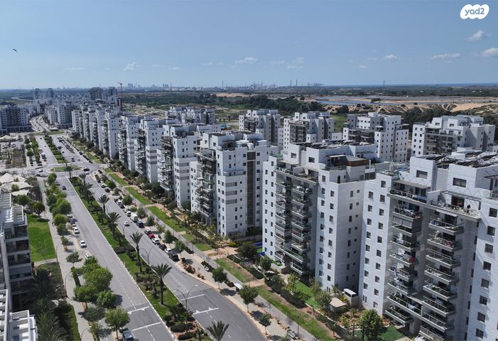 דירה, שדרות הרצל 14, נאות שמיר, יבנה