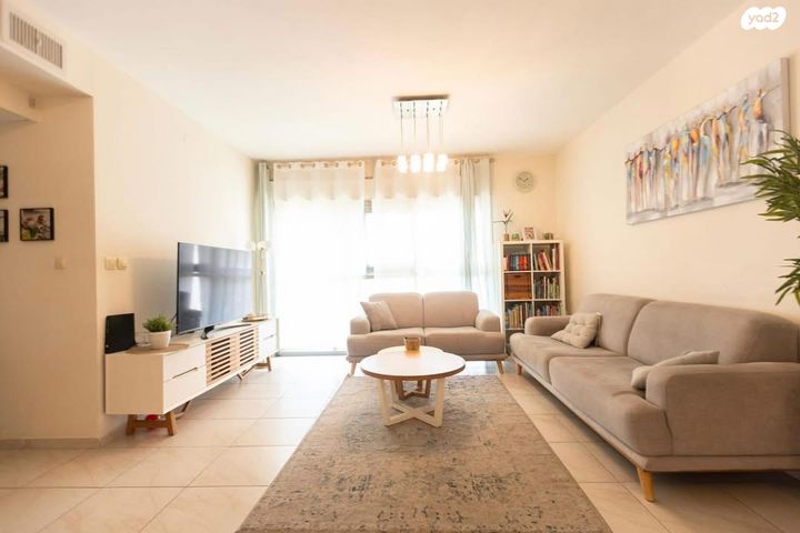 דירה, הפלמ"ח 23, נווה אליאס, טירת כרמל