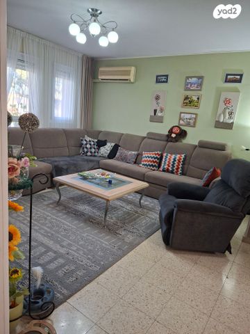 דירה, שדרות משה דיין 2, פסגת זאב, ירושלים