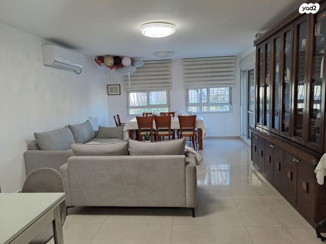 דירה, יונתן בן עוזיאל 53, אלעד, אלעד