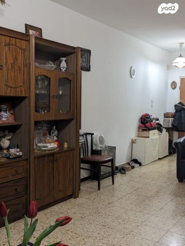 דירה, הרצל 140, ג' / מרכז מזרח העיר, רחובות