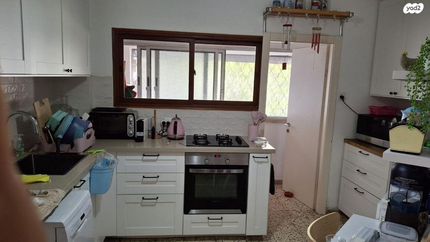 דירה, הצנחנים 5, מגדיאל, הוד השרון