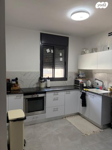 דירה, רותם 17, המגרסה, מבשרת ציון