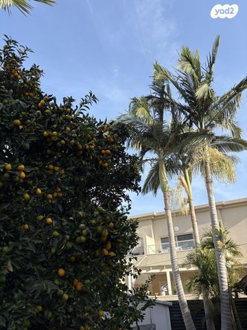 בית פרטי/ קוטג', נופר 55, עין שרה, נהריה