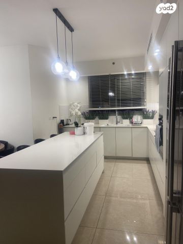 דירה, ש"י עגנון 10, משכנות האומנים, קרית מוצקין