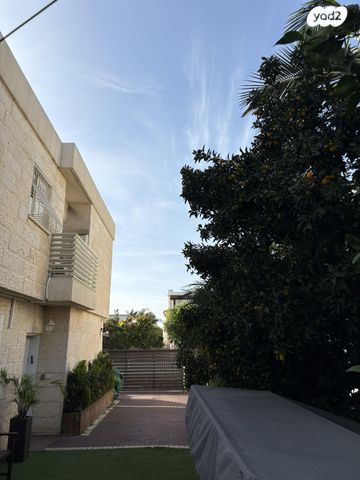 בית פרטי/ קוטג', נופר 55, עין שרה, נהריה