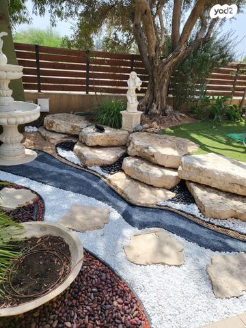 דו משפחתי, צבי ארקין 30, גבעת העיריות, גדרה