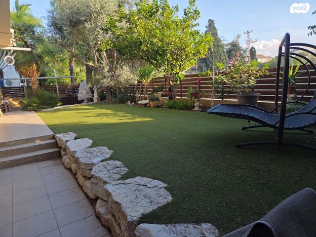 דו משפחתי, צבי ארקין 30, גבעת העיריות, גדרה