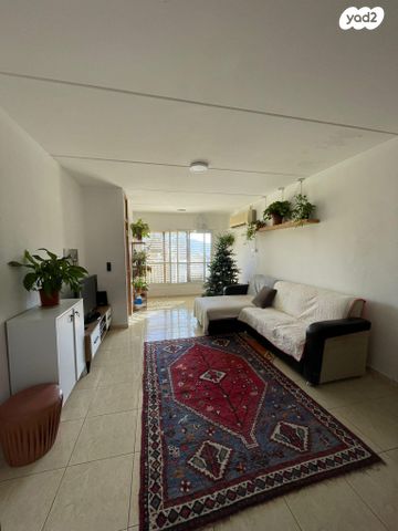 מעלה הכרמים 14