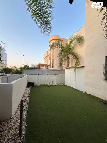 בית פרטי/ קוטג', הרעות 11, נוף הטיילת, נתניה