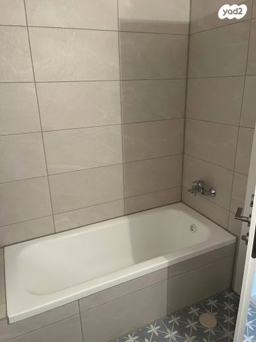 דירה, ש"י עגנון 1, שיכון רסקו, קרית אונו