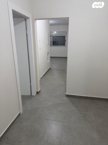 דירת גן, הגדוד העברי 73, רמב"ם, ראשון לציון