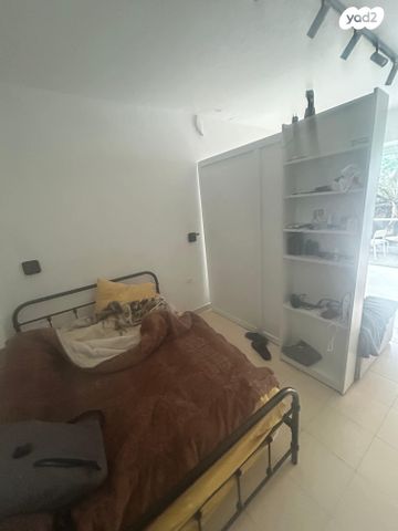 דירת גן, הצנחנים 2, גבעת הרמבם, גבעתיים