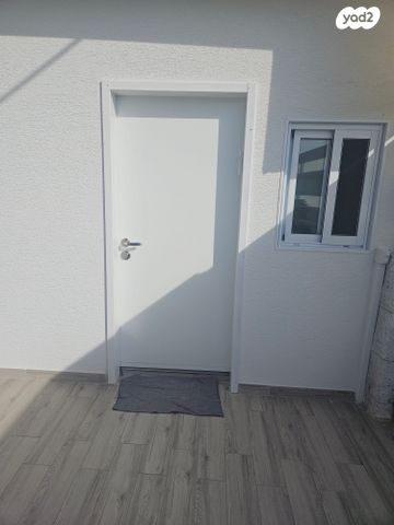 יחידת דיור, עצמאות 49, מרכז מזרחי, נס ציונה