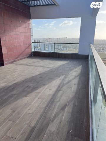 גג/ פנטהאוז, דרך ארץ 6, עיר היין, אשקלון