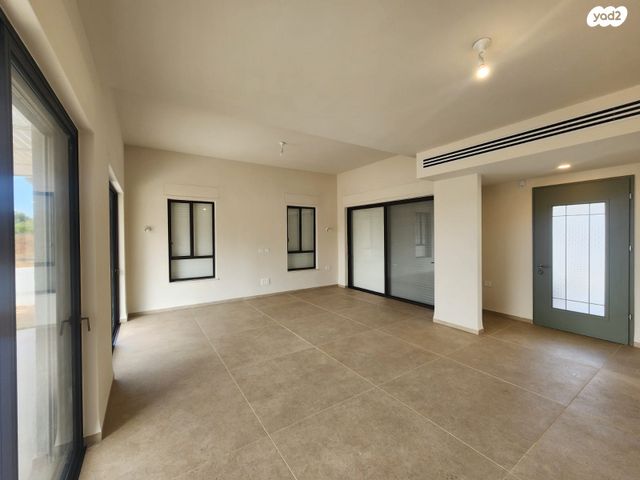 בית פרטי/ קוטג', זית 28, בני דרור, בני דרור