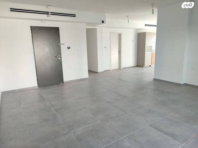 דירת גן, ענת גוב 10, צומת סביון, קרית אונו