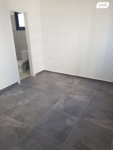 שרה אהרונסון 12