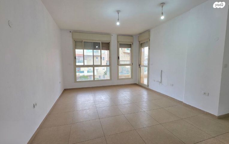 דירה, הערבה 27, רובע ג', אריאל