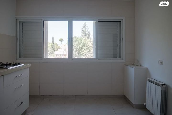 דירה, מאיר נקר 49, ארמון הנציב, תלפיות מזרח, ירושלים