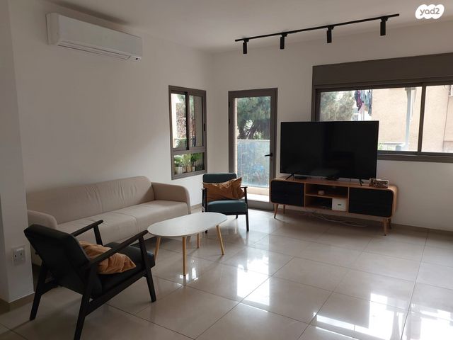 דירה, המעגל 15, פועלי הרכבת, גבעתיים