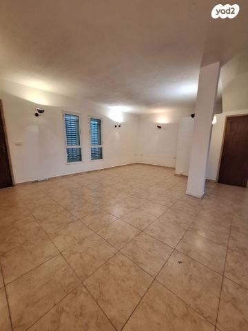 דו משפחתי, הרב אלנקווה 86, נווה אליעזר וכפר שלם מזרח, תל אביב יפו