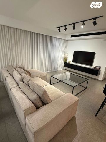 דירה, אסתר המלכה 3, כרמי גת, קרית גת