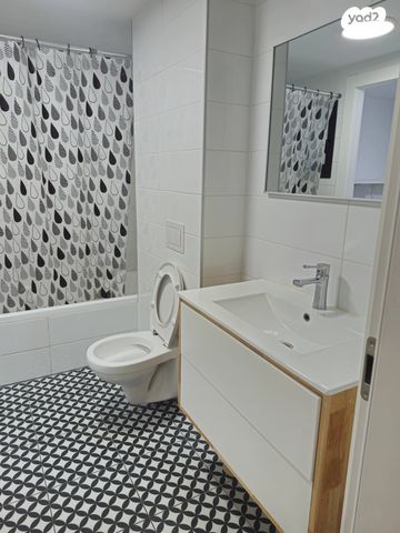 דירה, יונה וולך 14, גרין פארק החדשה, הוד השרון