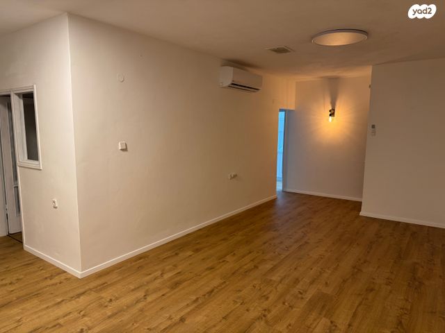 דירה, ז'בוטינסקי 52, אברמוביץ', ראשון לציון