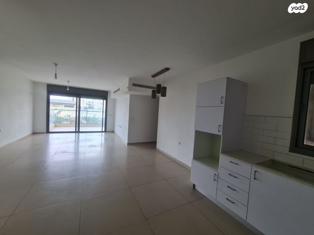 דירה, גפן 64, החורש, חריש